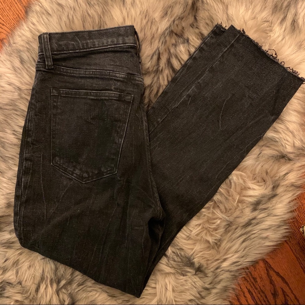 Abercrombie & Fitch Distressed High Rise Mom Jeans